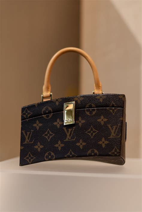 louis vuitton basel preise|Louis Vuitton Basel.